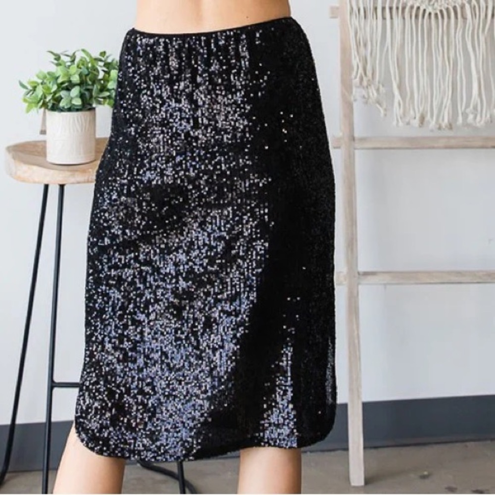 Sequin Pencil Skirt - Picture 5 of 5